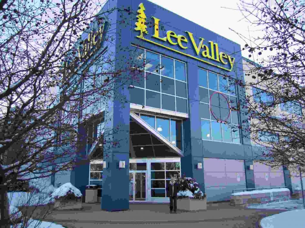 A visit to the Lee Valley store in Ottawa